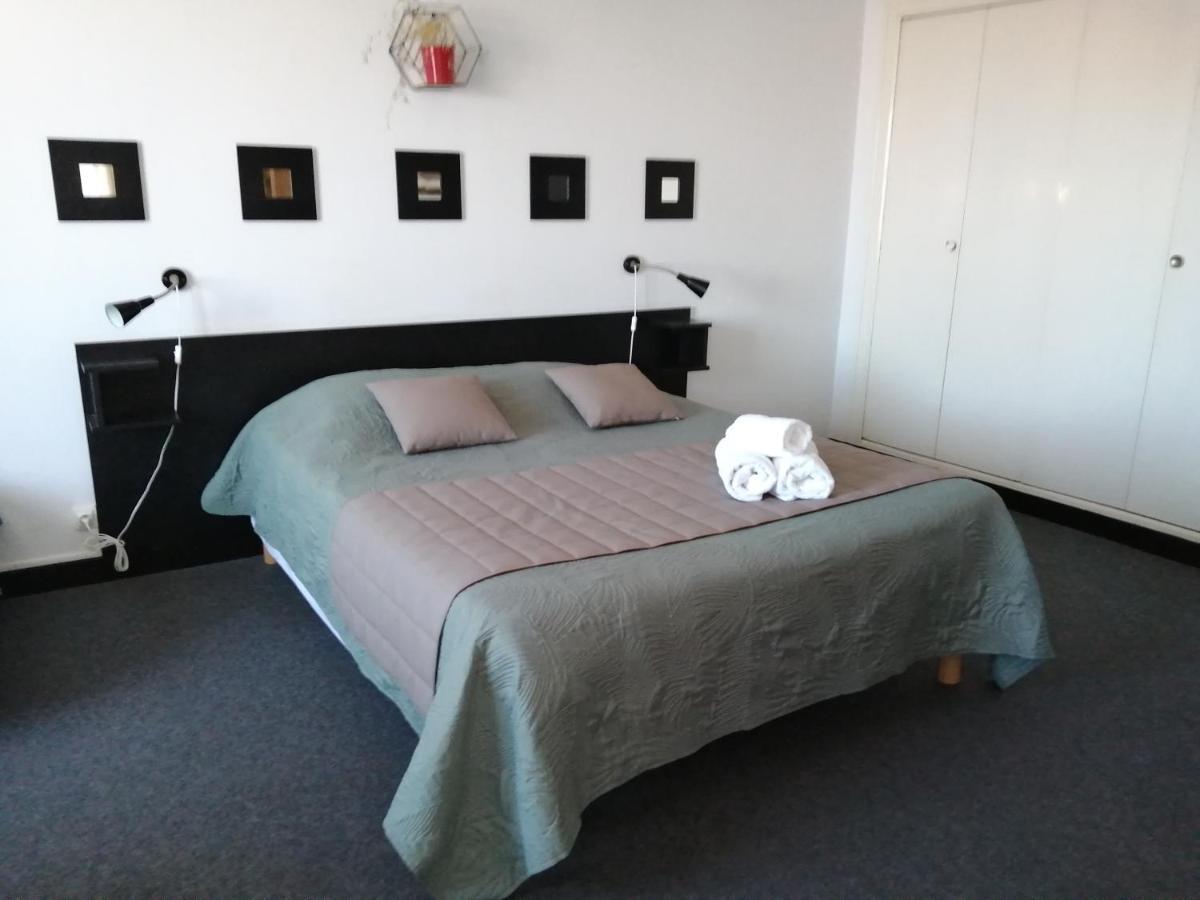 Hotel La Coursive 拉康提内勒 外观 照片